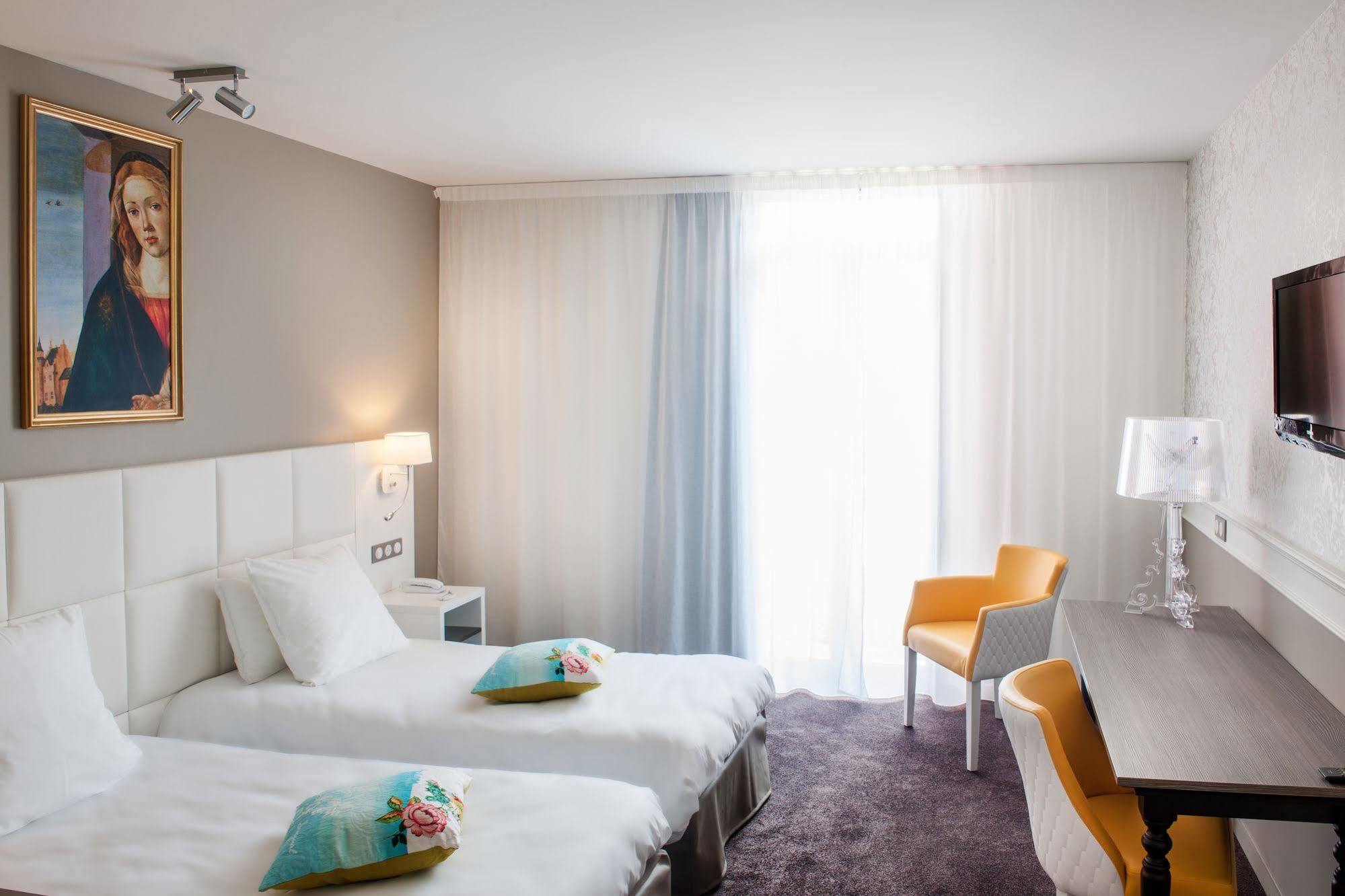 Hotel Chapelle Et Parc 4*