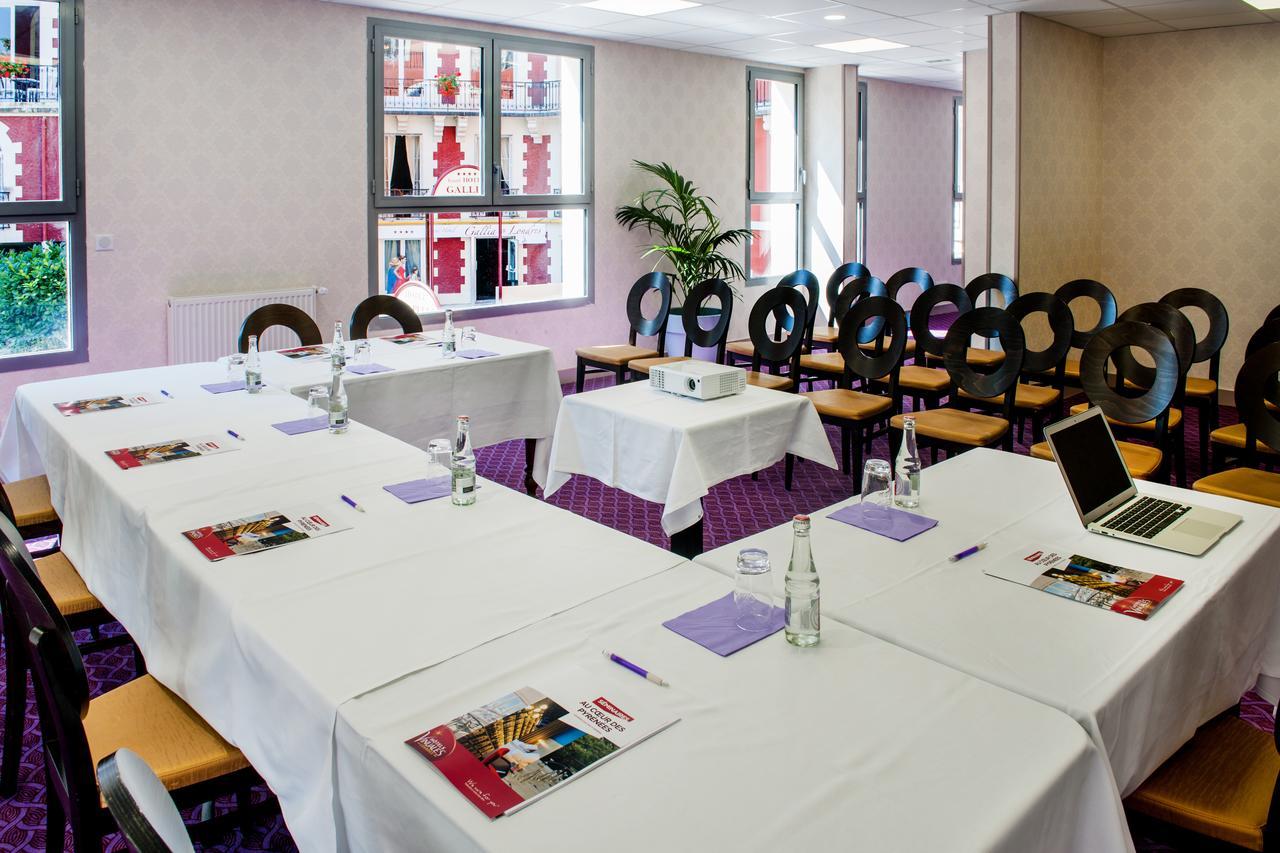 Hotel Chapelle Et Parc Lourdes