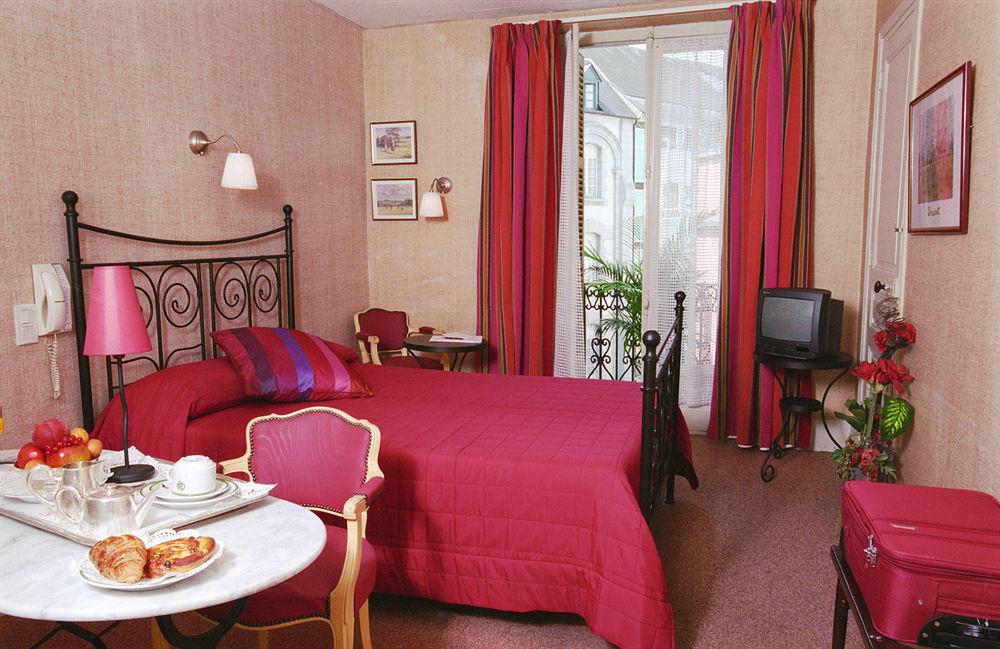Chapelle Et Parc Hotel 4*