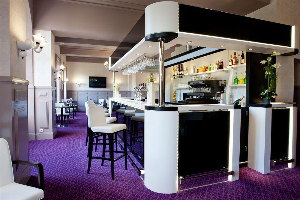 Chapelle Et Parc Hotel Lourdes
