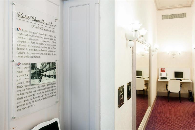 Chapelle Et Parc Hotel 4*
